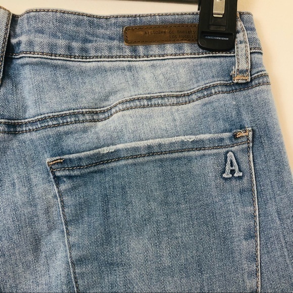 Articles of Society Light Wash Skinny Distressed Jeans/Denim- Size 28 - Picture 6 of 12